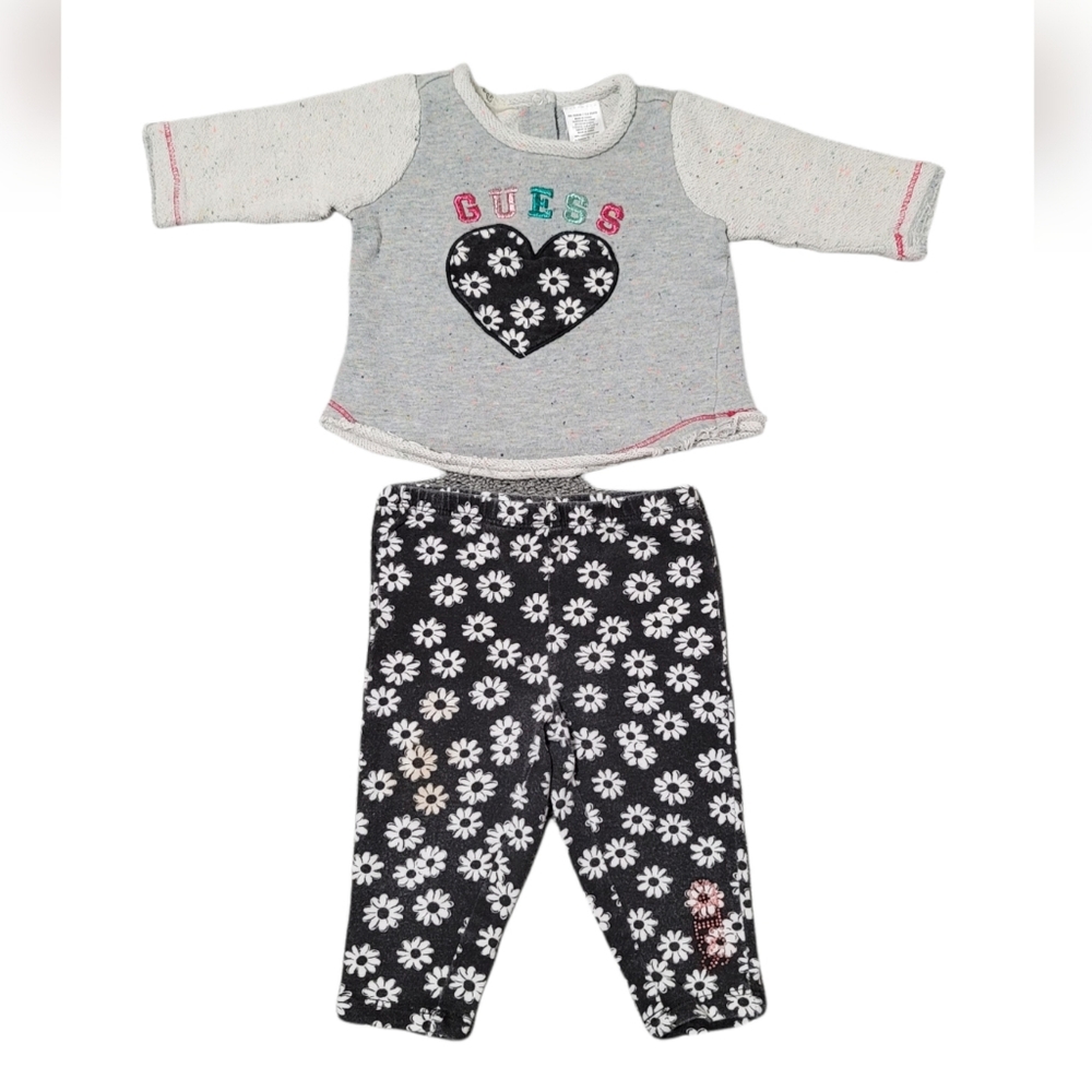 Guess one pieces shirt & pants size 3-6 M